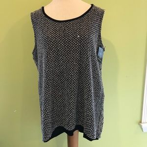 XL INC International  Concepts Layered top